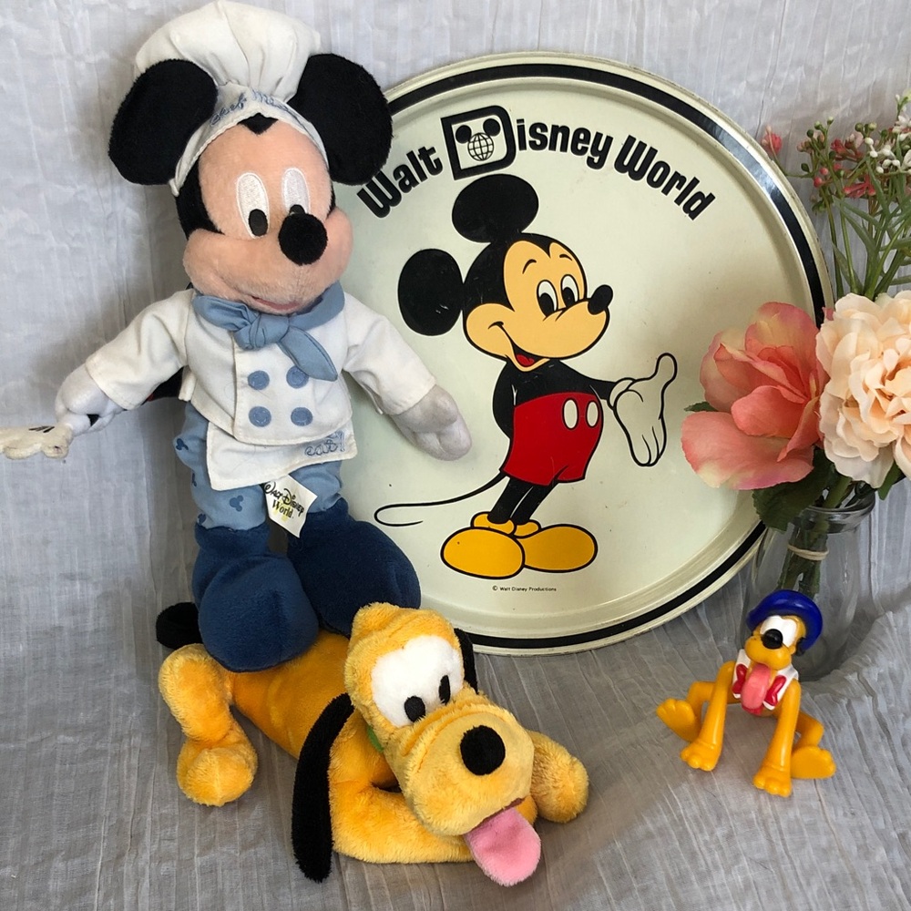 DISNEY Chef Mickey & Pluto lot w/ vintage metal serving decor tray